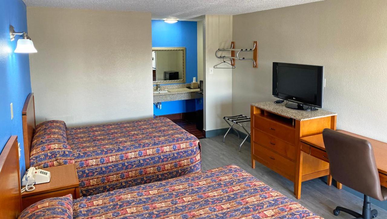 Express Inn Newport News Exterior photo